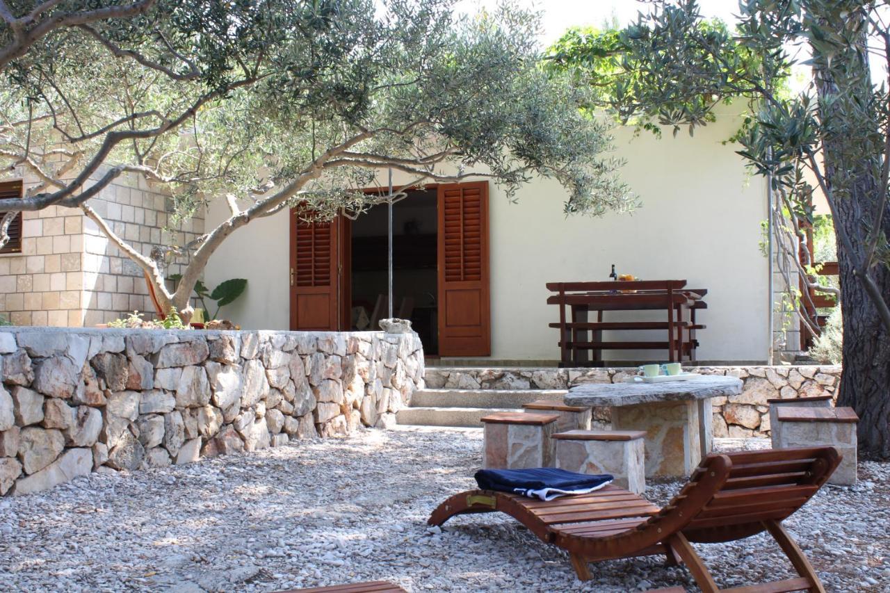 Seaside Secluded Apartments Zavala, Hvar - 15357 เยลซา ภายนอก รูปภาพ