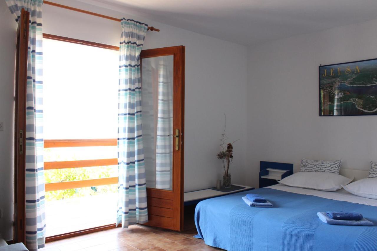 Seaside Secluded Apartments Zavala, Hvar - 15357 เยลซา ภายนอก รูปภาพ